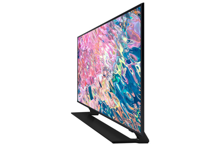 qa43q60bakxxd_007_dynamic3_black.jpg